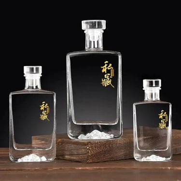 Square lead-free iceberg whiskey decanter 500ml with Japanese design, crafted from high-quality glass, elegantly displayed on wooden surface.