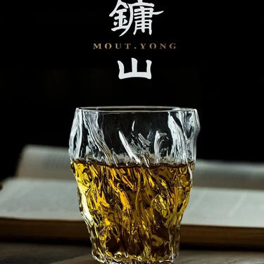 Mout Yong Whisky Glass with modern design, showcasing creativity and sophistication, perfect for contemporary whisky enthusiasts.